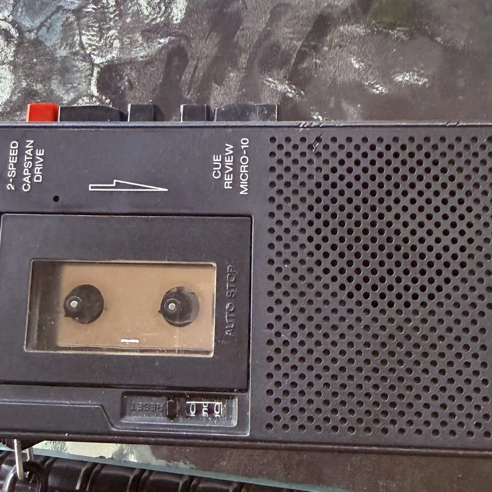 Vintage Realistic Micro-12 Micro Cassette Recorder